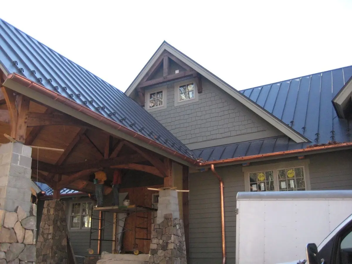 Craftsman Roofing team delivering quality roofing work in Regis